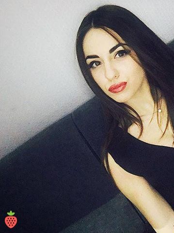 Юля, 22  года - проститутка в городе Магнитогорск, Весь город